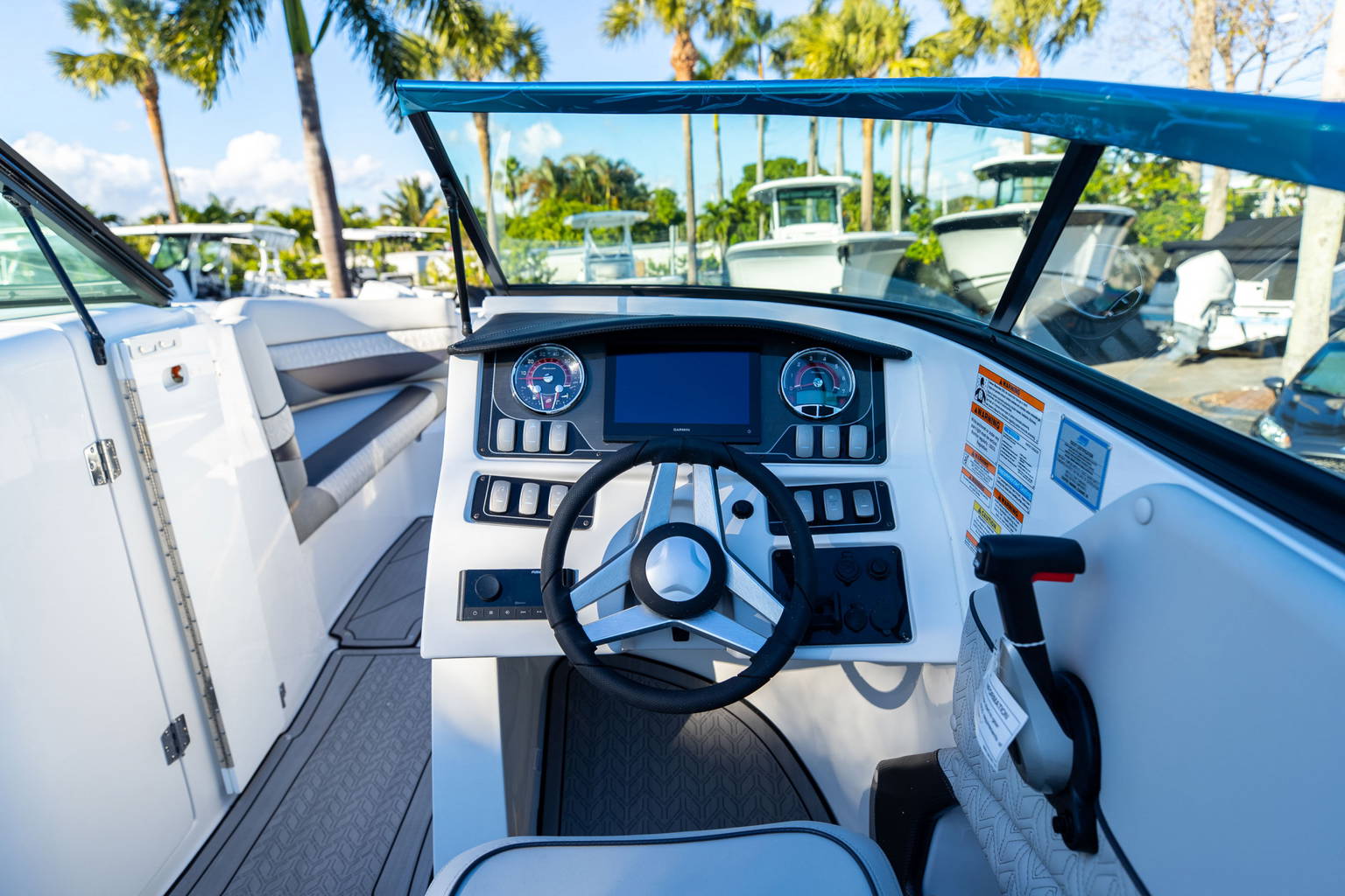 New 2023 Hurricane SunDeck SD 2690 OB #0700 image 18