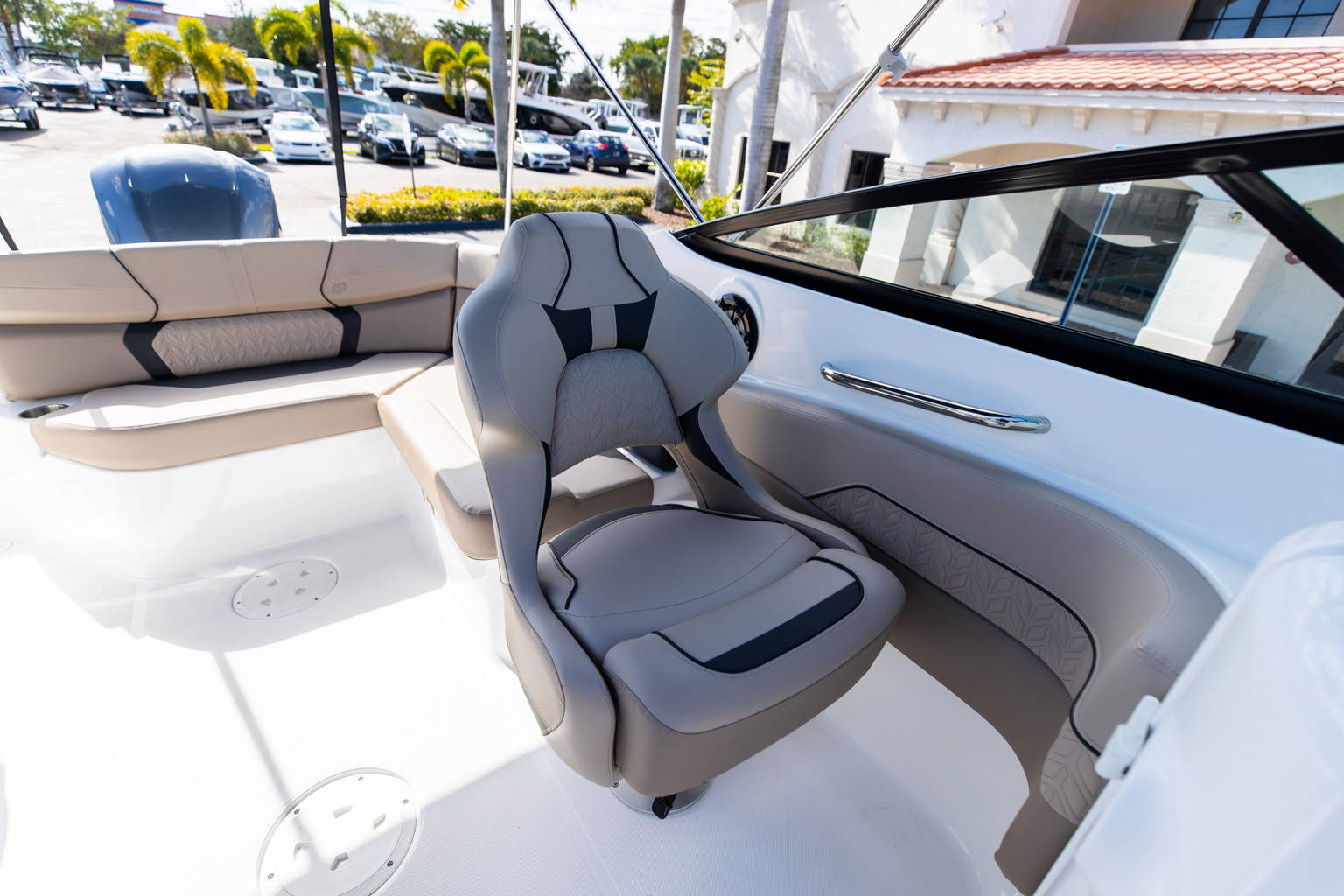 New 2023 Hurricane SunDeck 2400 OB #1867 image 26