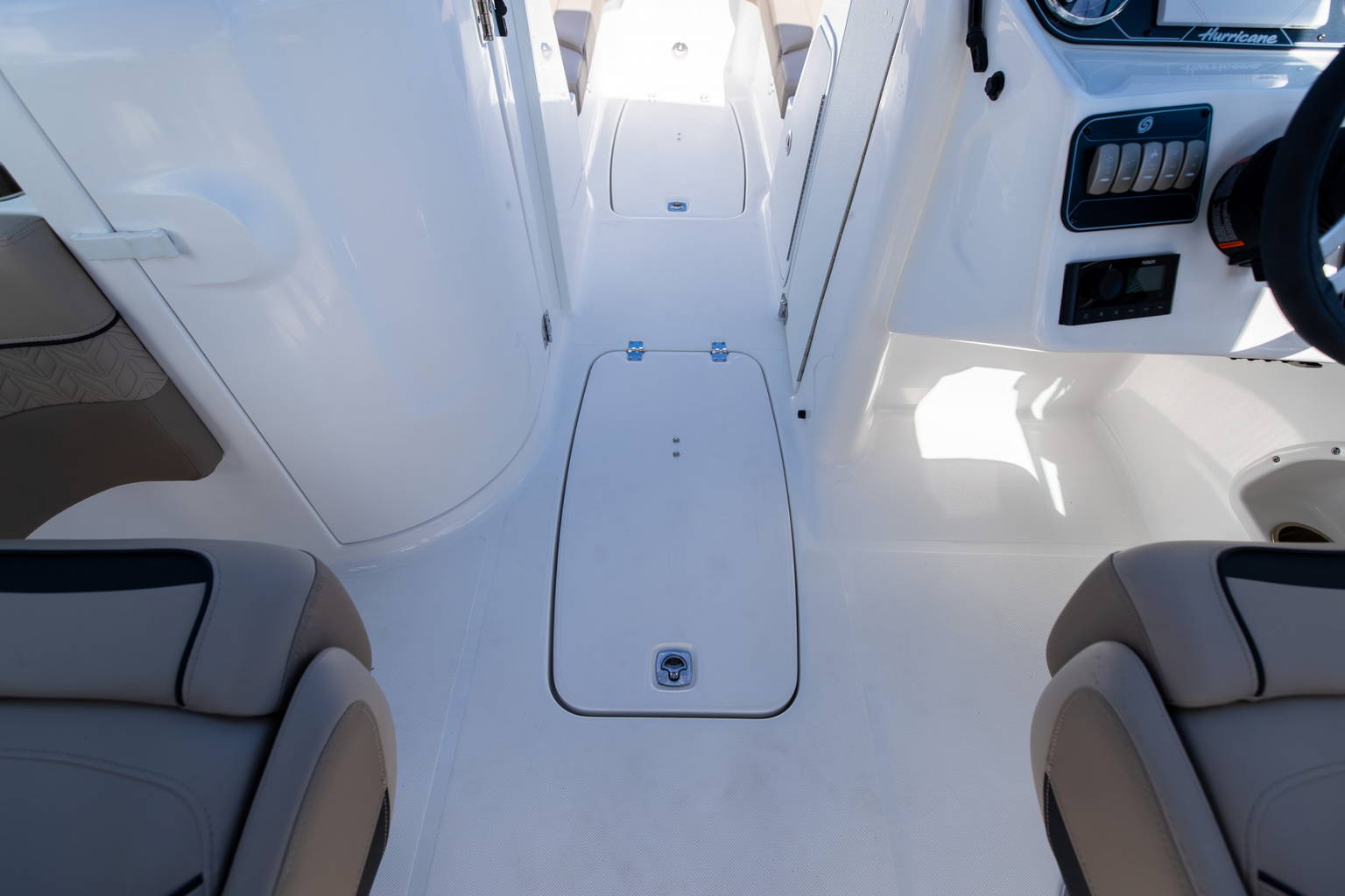 New 2023 Hurricane SunDeck 2400 OB #1867 image 27