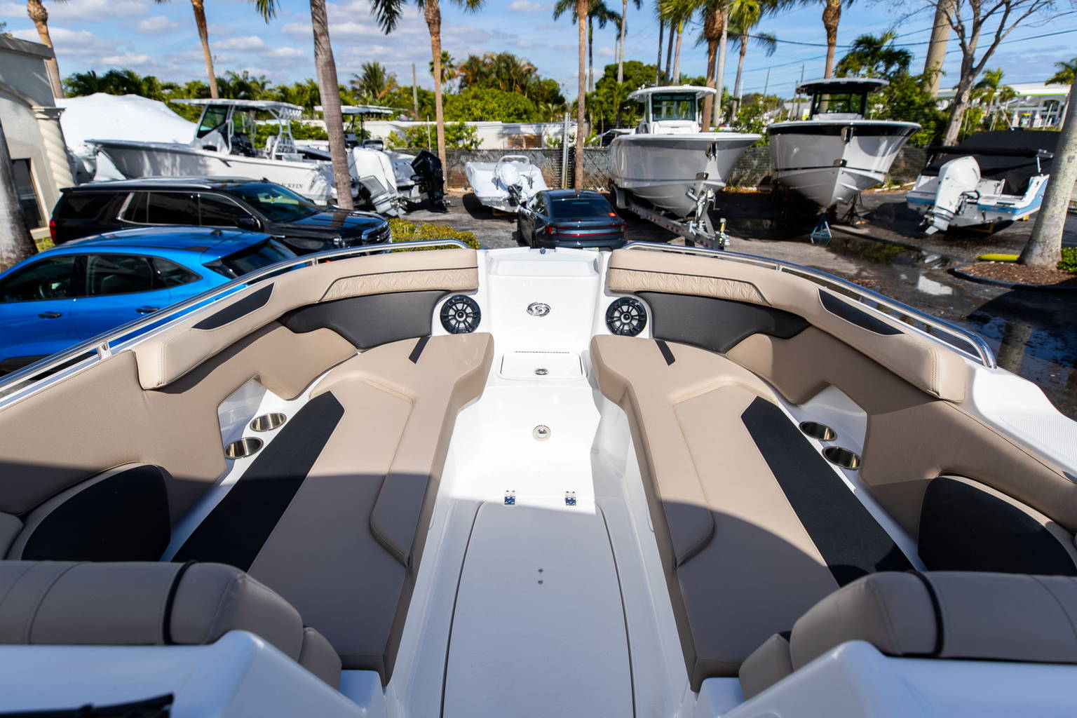 New 2023 Hurricane SunDeck 2400 OB #1867 image 33