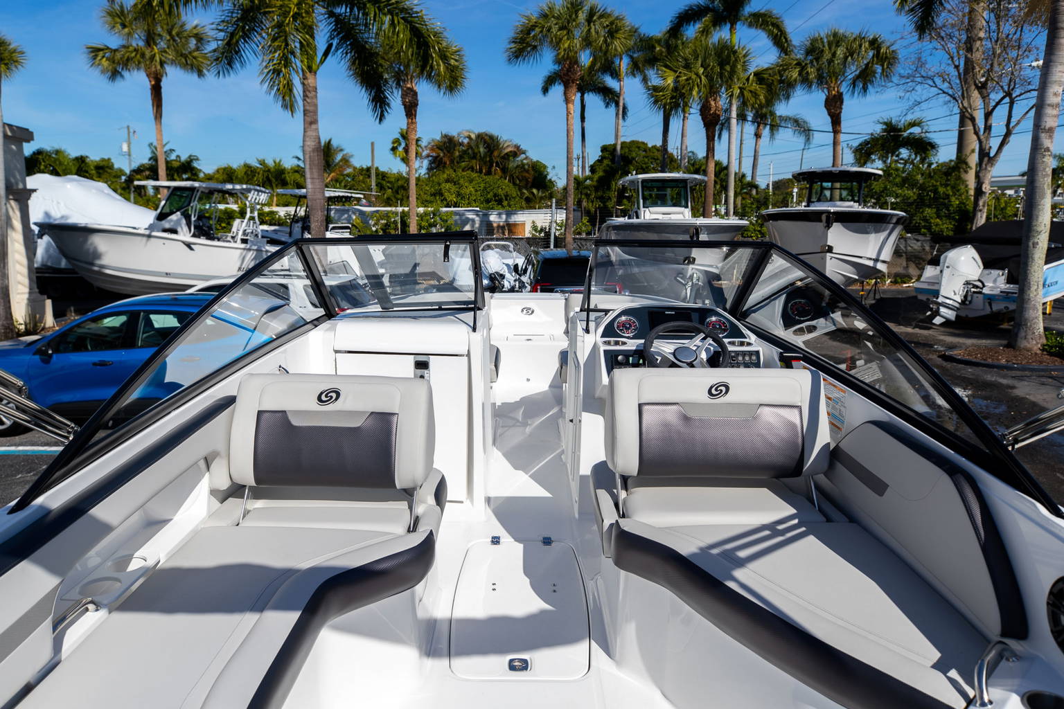 New 2023 Hurricane SunDeck OB SD 235 OB #9692 image 11