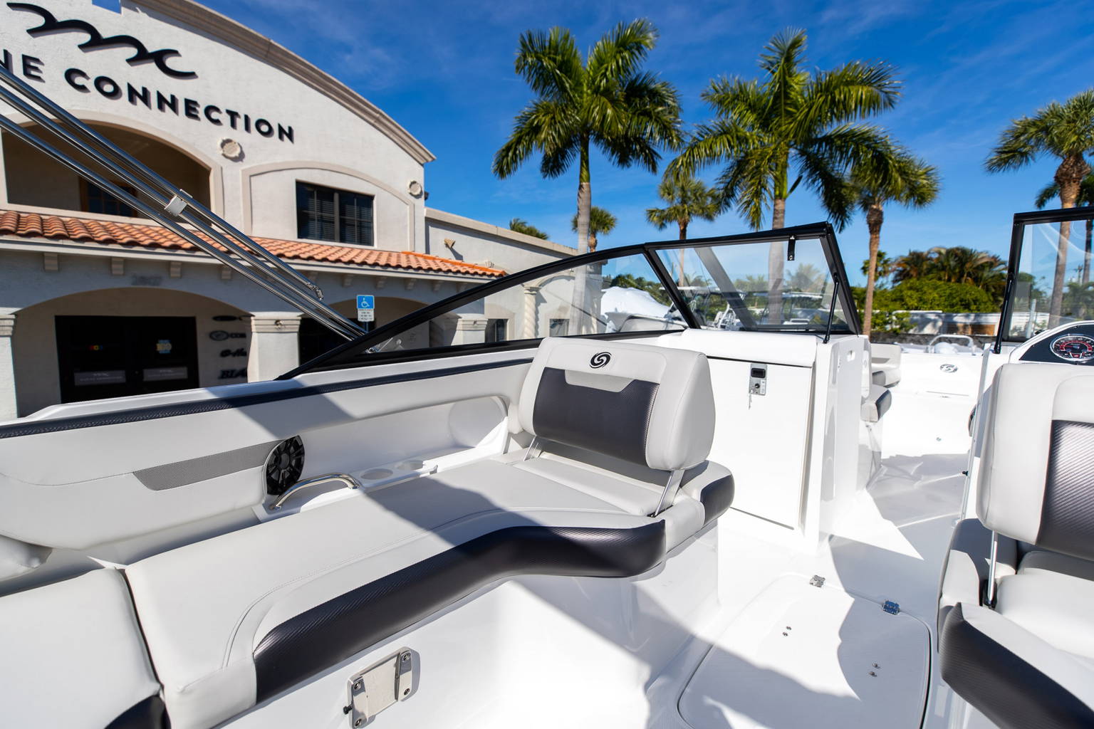 New 2023 Hurricane SunDeck OB SD 235 OB #9692 image 14