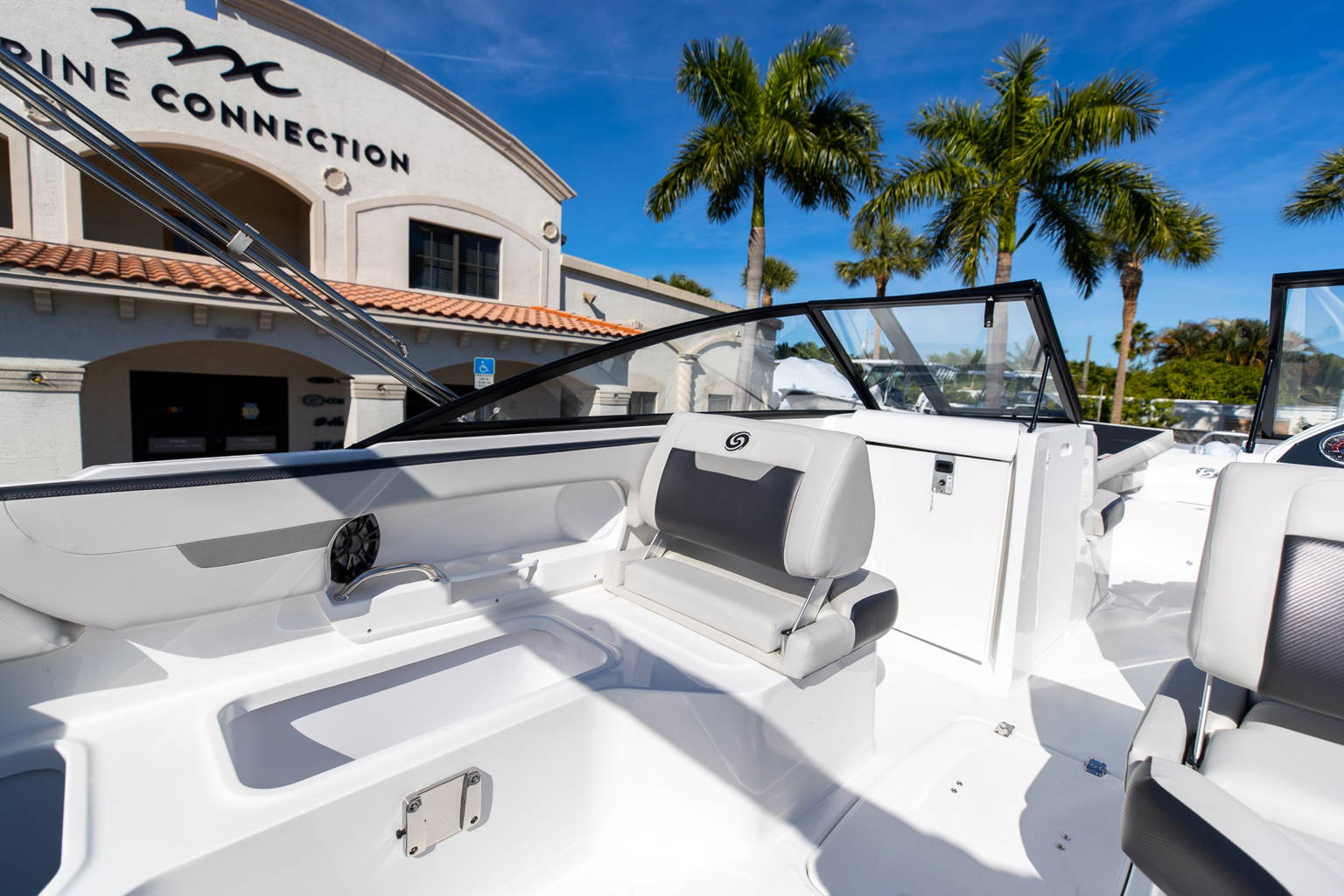 New 2023 Hurricane SunDeck OB SD 235 OB #9692 image 15