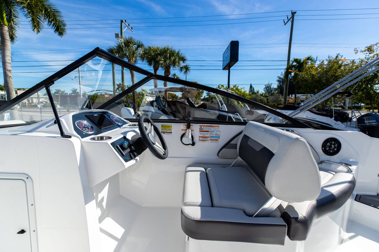 New 2023 Hurricane SunDeck OB SD 235 OB #9692 image 20