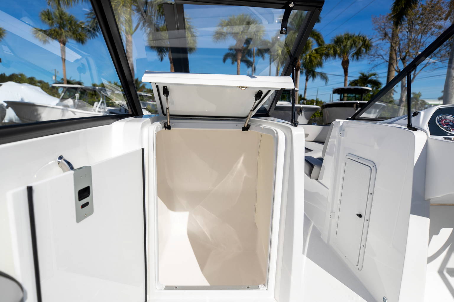 New 2023 Hurricane SunDeck OB SD 235 OB #9692 image 24