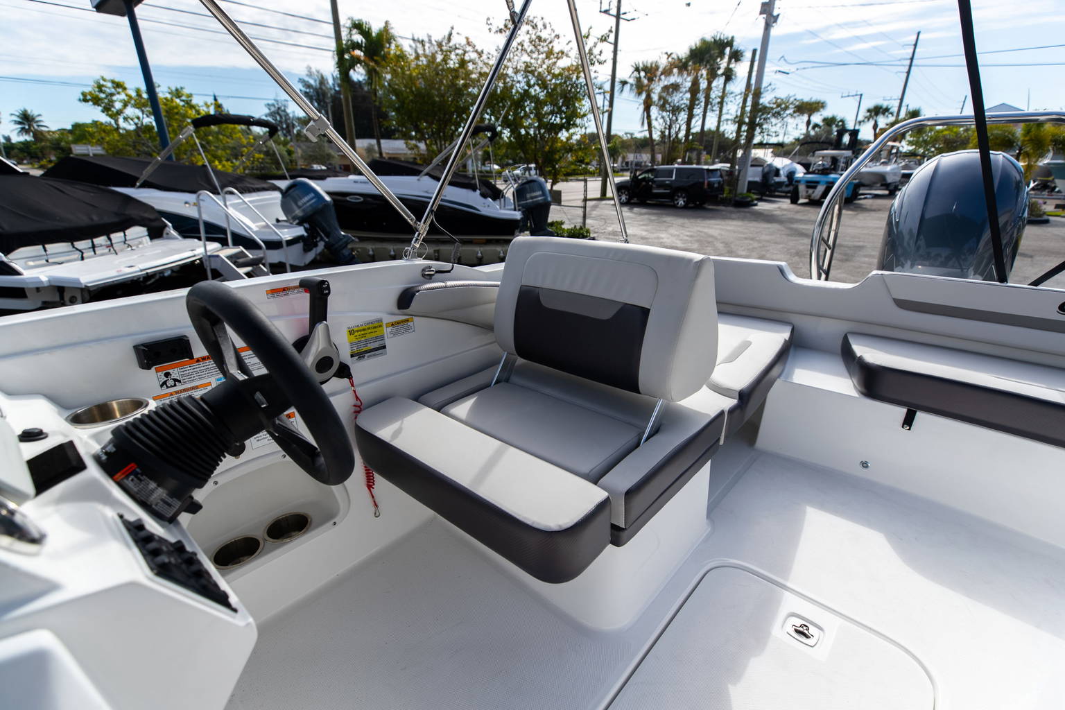 New 2023 Hurricane SunDeck Sport OB SS 205 OB #9118 image 23
