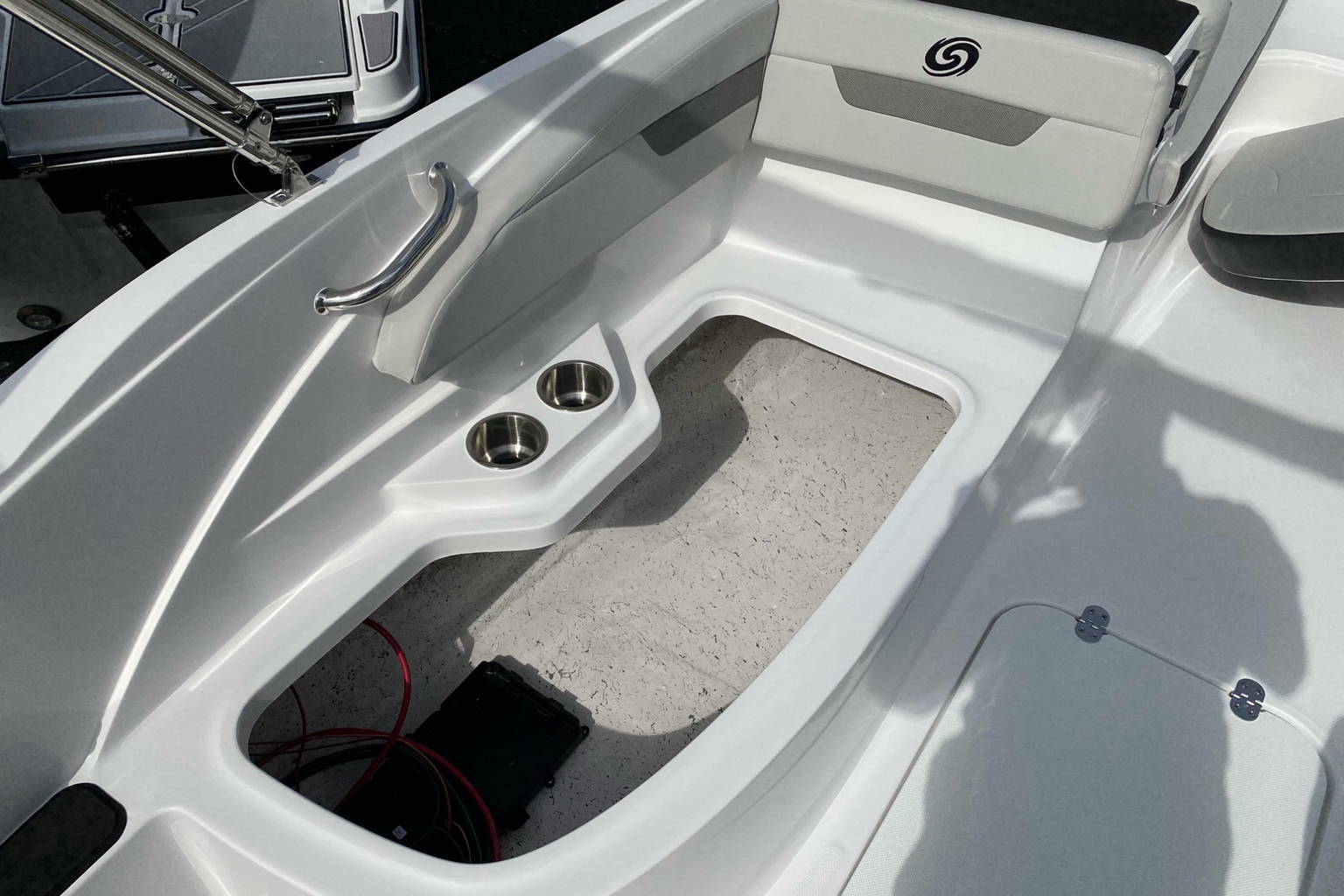 New 2023 Hurricane SunDeck Sport 185 OB #2069 image 15