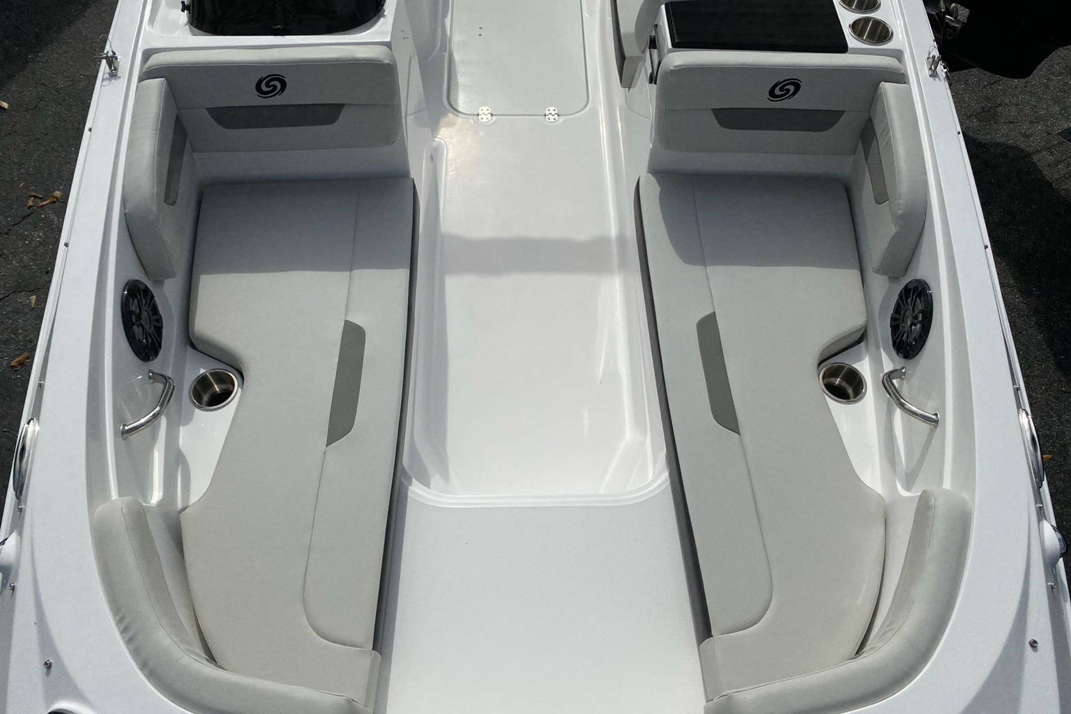 New 2023 Hurricane SunDeck Sport 185 OB #2069 image 7
