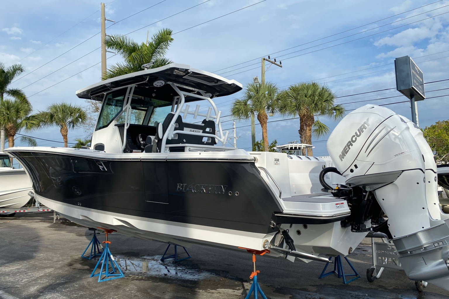 New 2023 Blackfin 332CC #C253 image 2