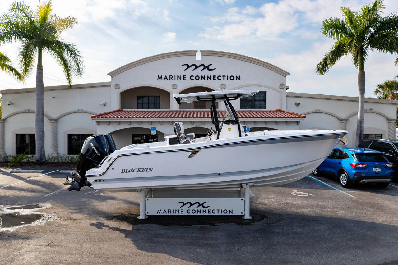 Main image of Blackfin 252CC in Miami, FL
