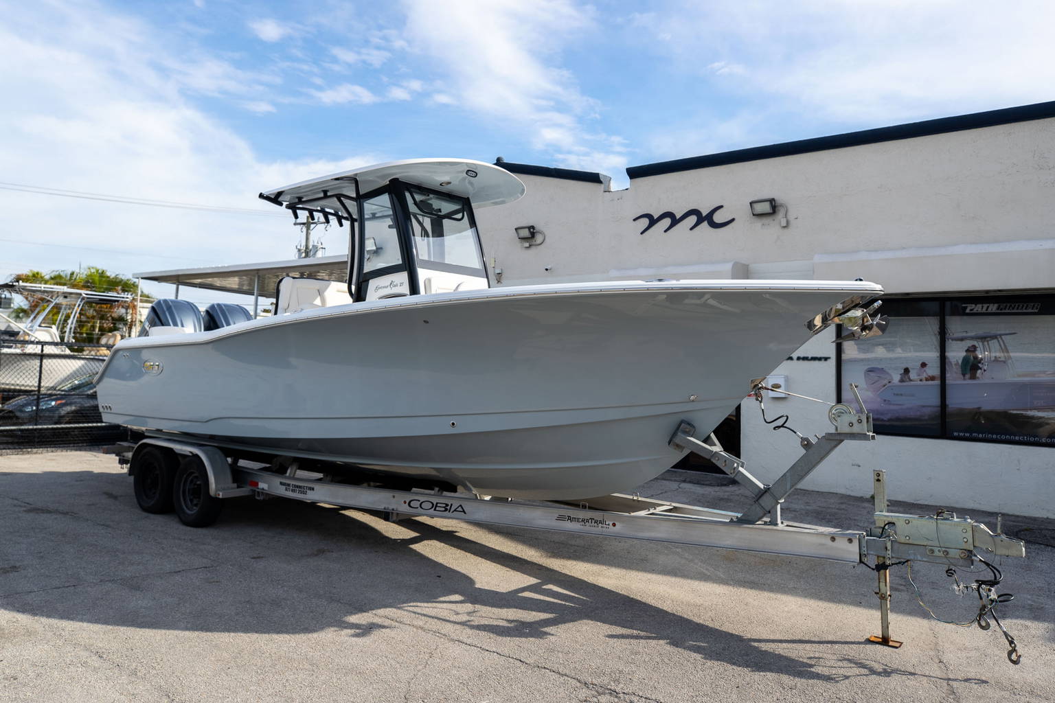 New 2023 Sea Hunt Gamefish 27 FS #0493 image 2