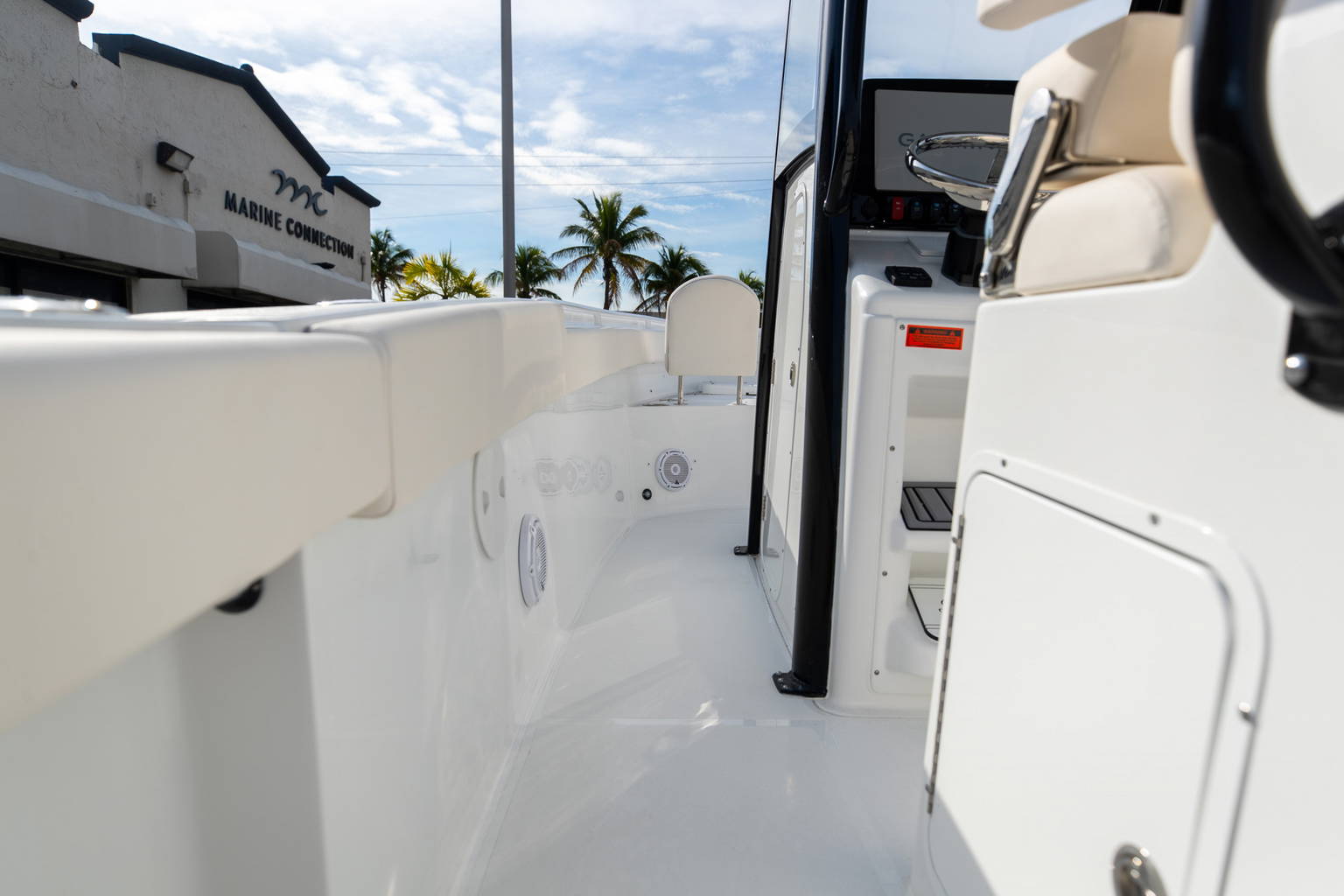 New 2023 Sea Hunt Gamefish 27 FS #0493 image 20