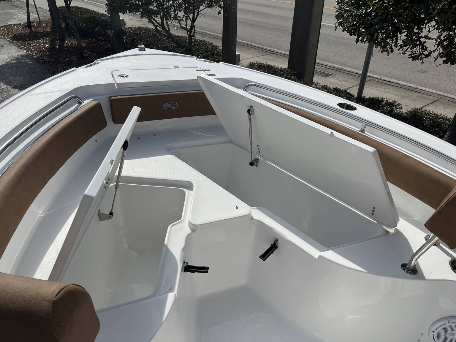 Alternative image of Sea Hunt Ultra 234 in Vero Beach, FL