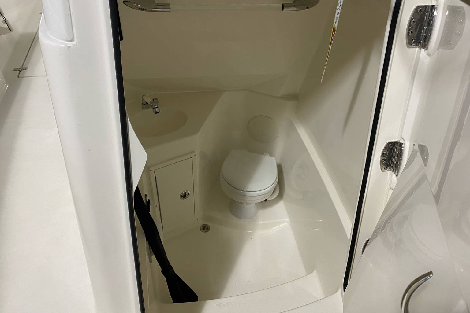 New 2023 Cobia 280 CC #D051 image 10