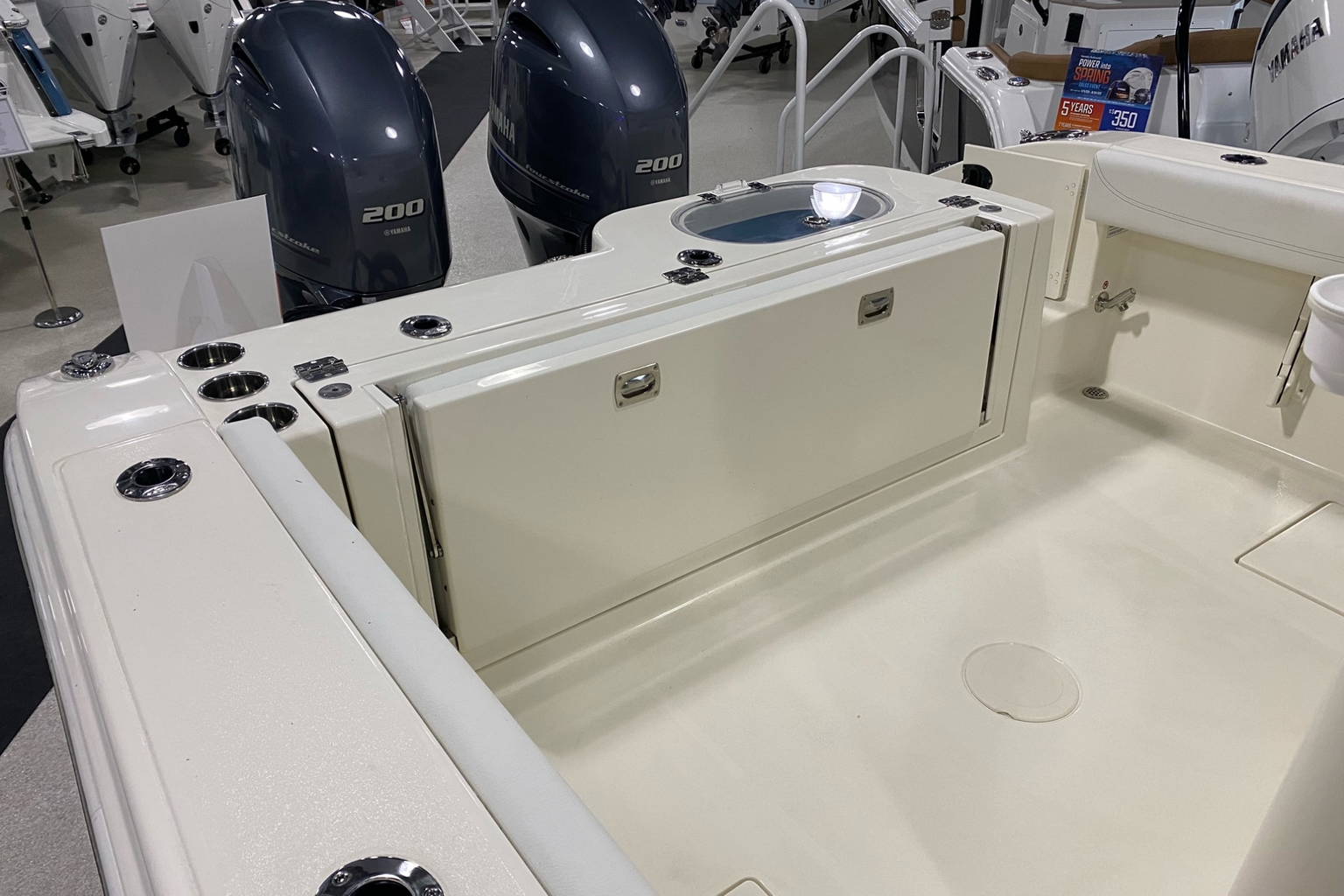 New 2023 Cobia 280 CC #D051 image 2