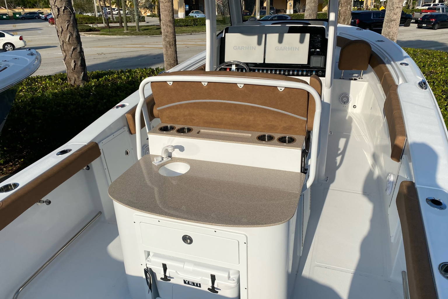 New 2023 Sea Hunt Ultra 305 SE #0075 image 3