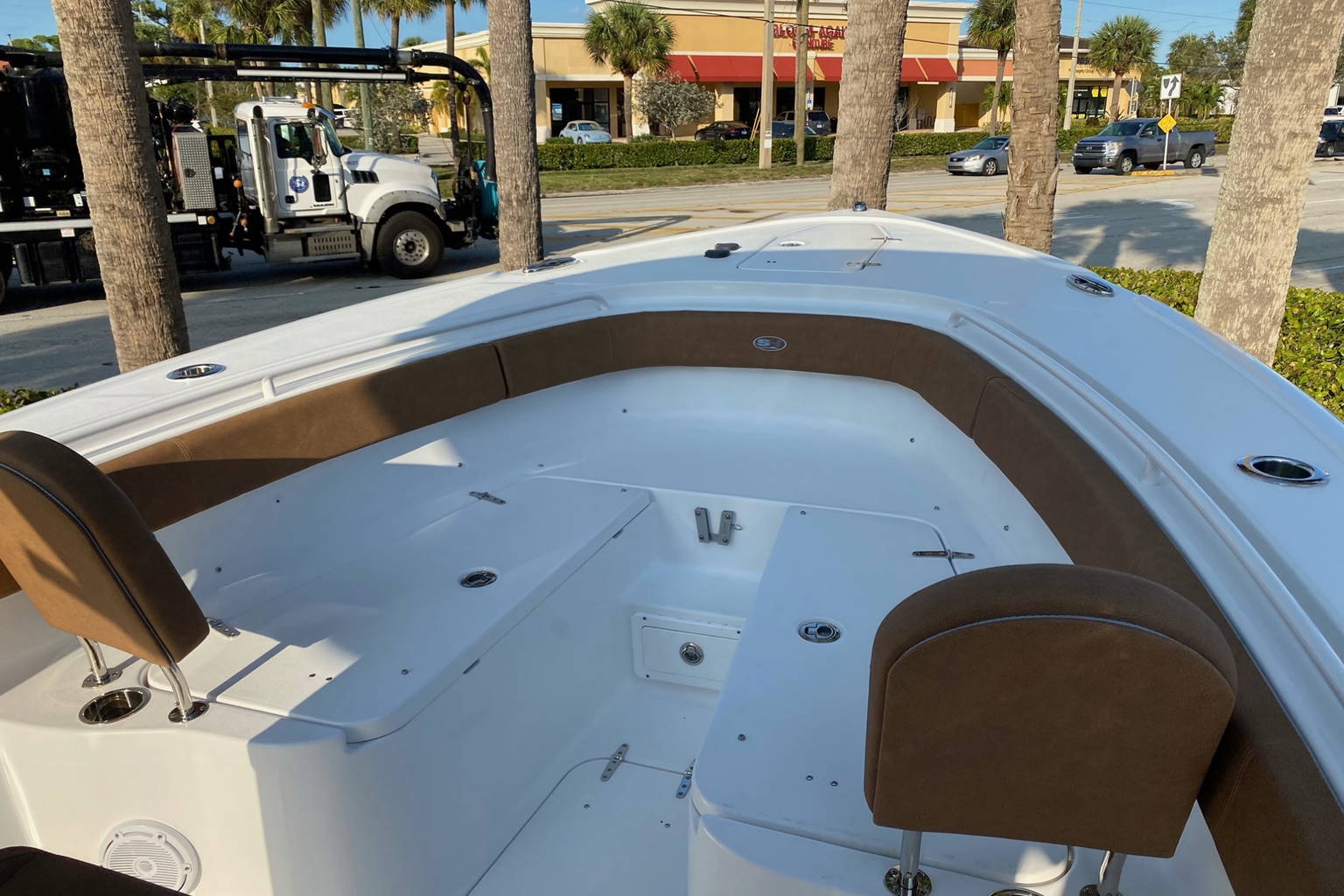 New 2023 Sea Hunt Ultra 305 SE #0075 image 6