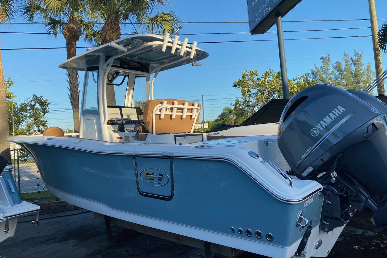 Main image of Sea Hunt Gamefish 25 in Stuart, FL