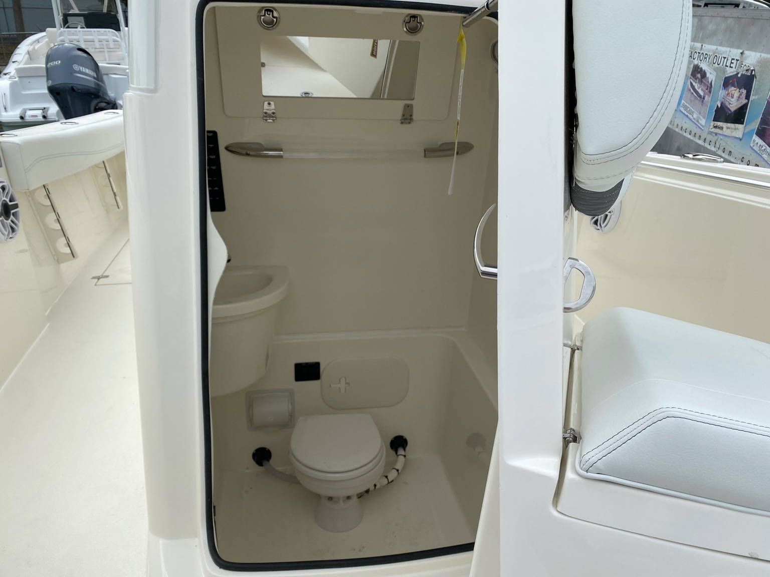 Alternative image of Cobia 262 CC in Vero Beach, FL