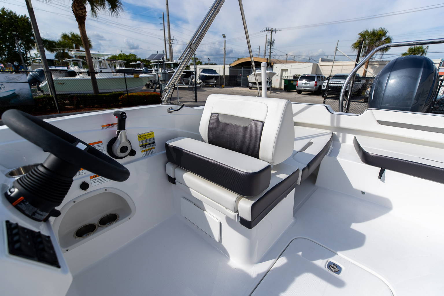 New 2023 Hurricane SunDeck Sport OB SS 205 OB #8879 image 21