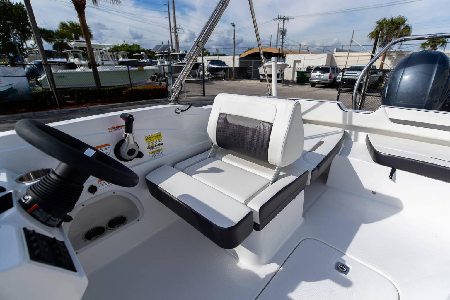 New 2023 Hurricane SunDeck Sport OB SS 205 OB #8879 image 22