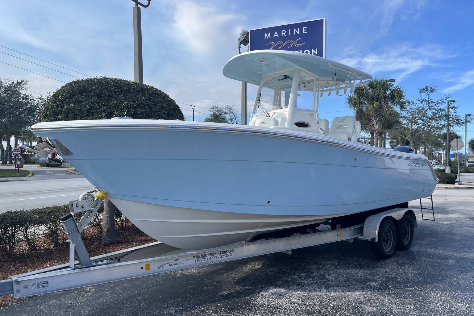 New 2023 Cobia 262 CC #C030 image 2