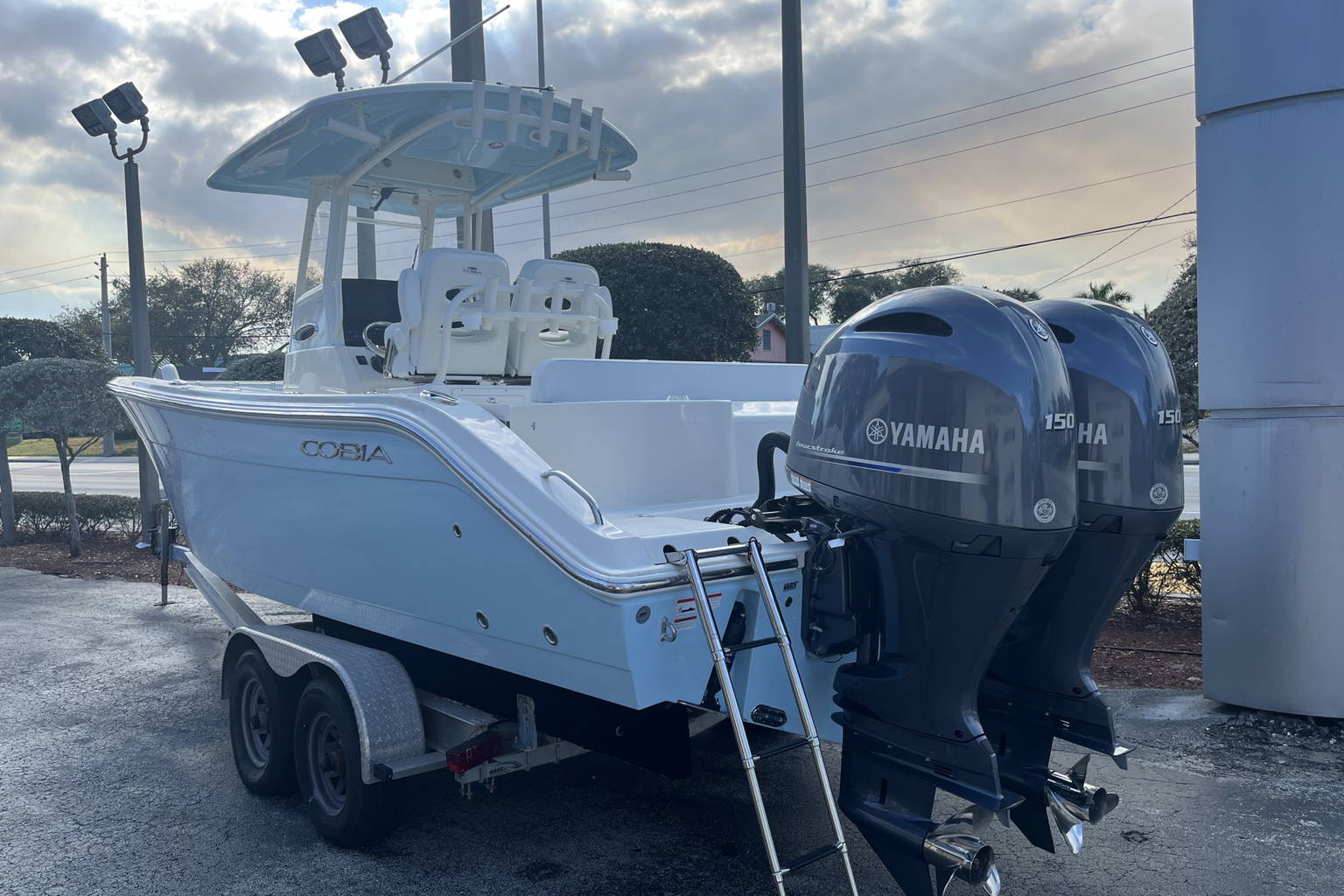 New 2023 Cobia 262 CC #C030 image 4
