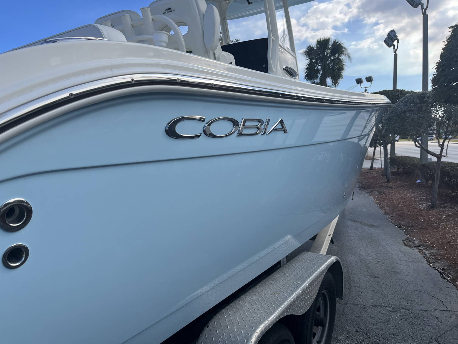 Alternative image of Cobia 262 CC in Miami, FL