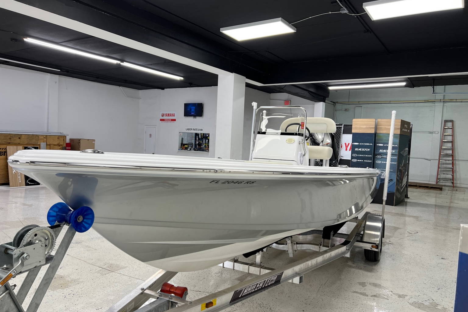 Used 2018 Sportsman 20 Island Bay #B450 image 2