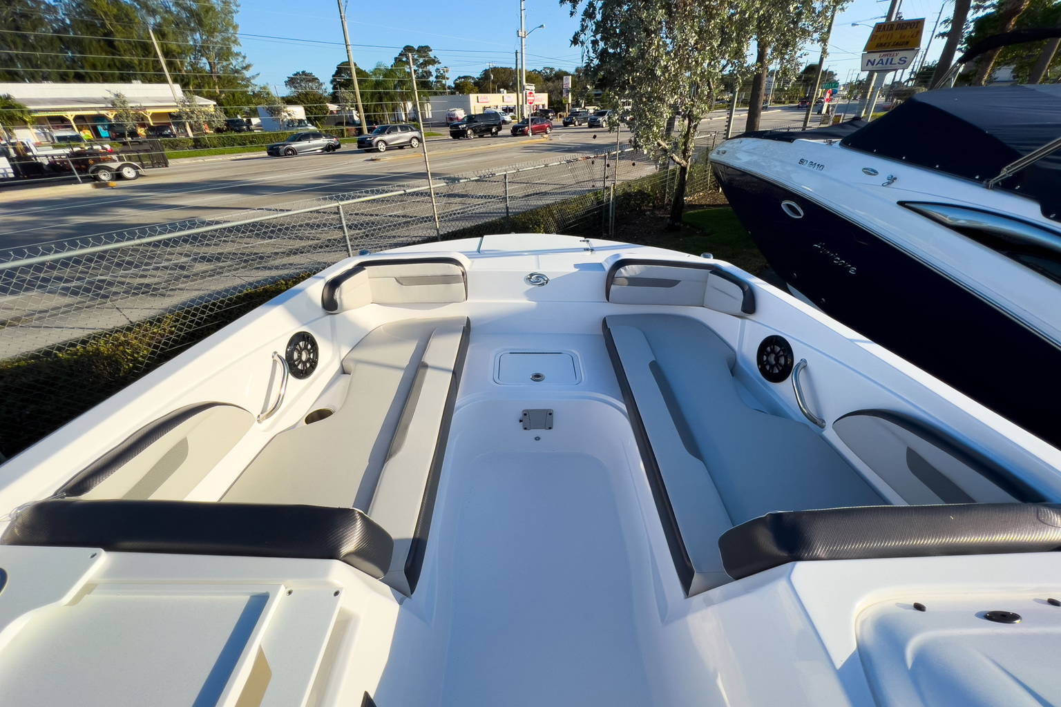 New 2023 Hurricane SunDeck Sport OB SS 205 OB #9998 image 10