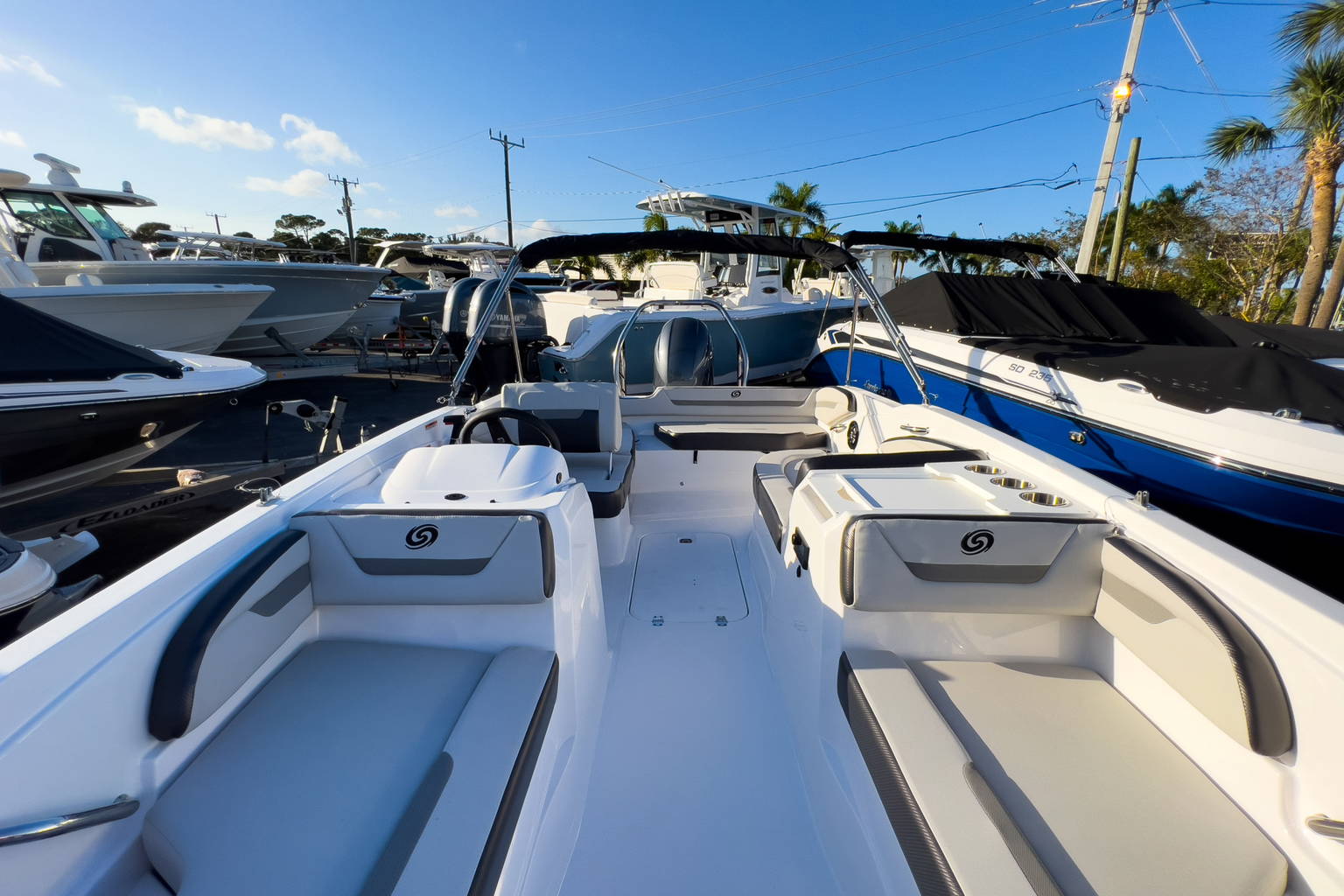 New 2023 Hurricane SunDeck Sport OB SS 205 OB #9998 image 11