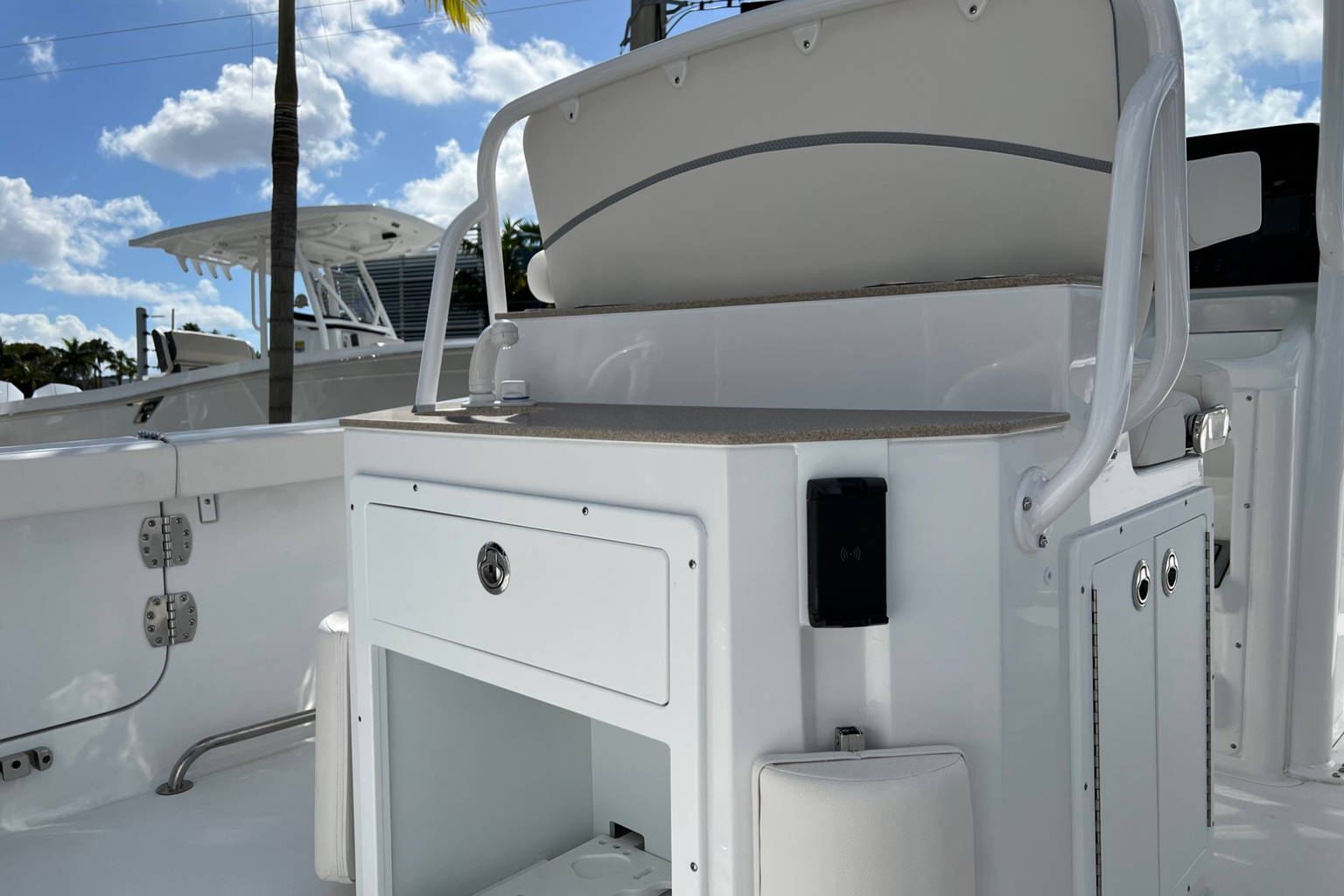 New 2023 Sea Hunt Ultra 255 SE #0353 image 6