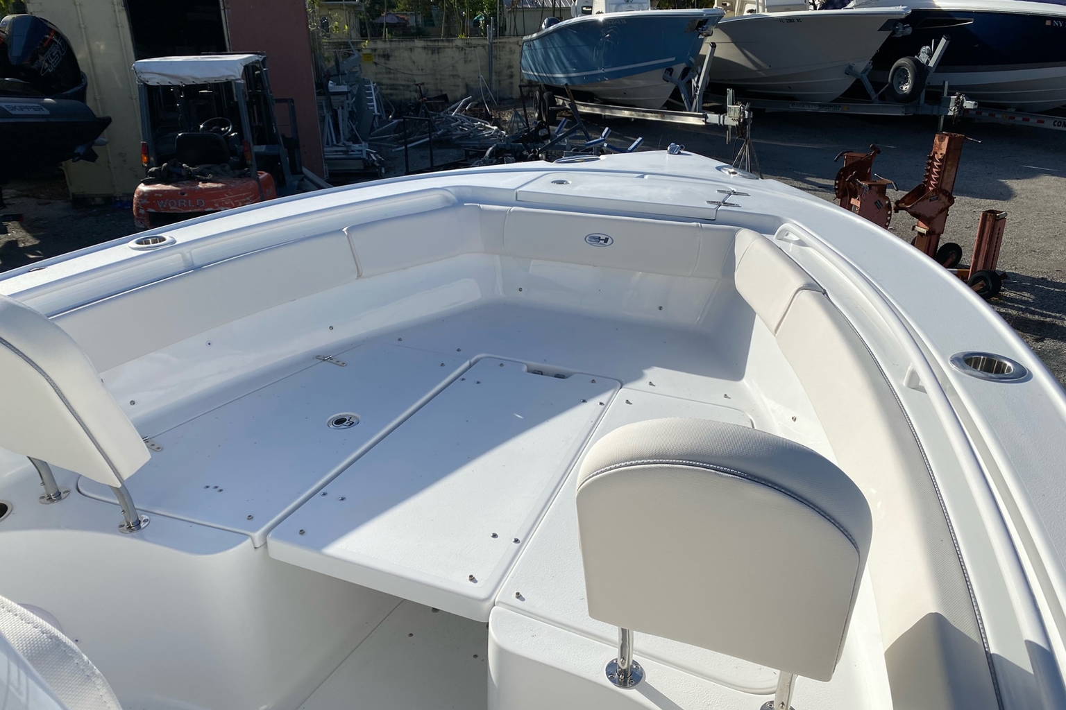 New 2023 Sea Hunt Ultra 255 SE #0358 image 9