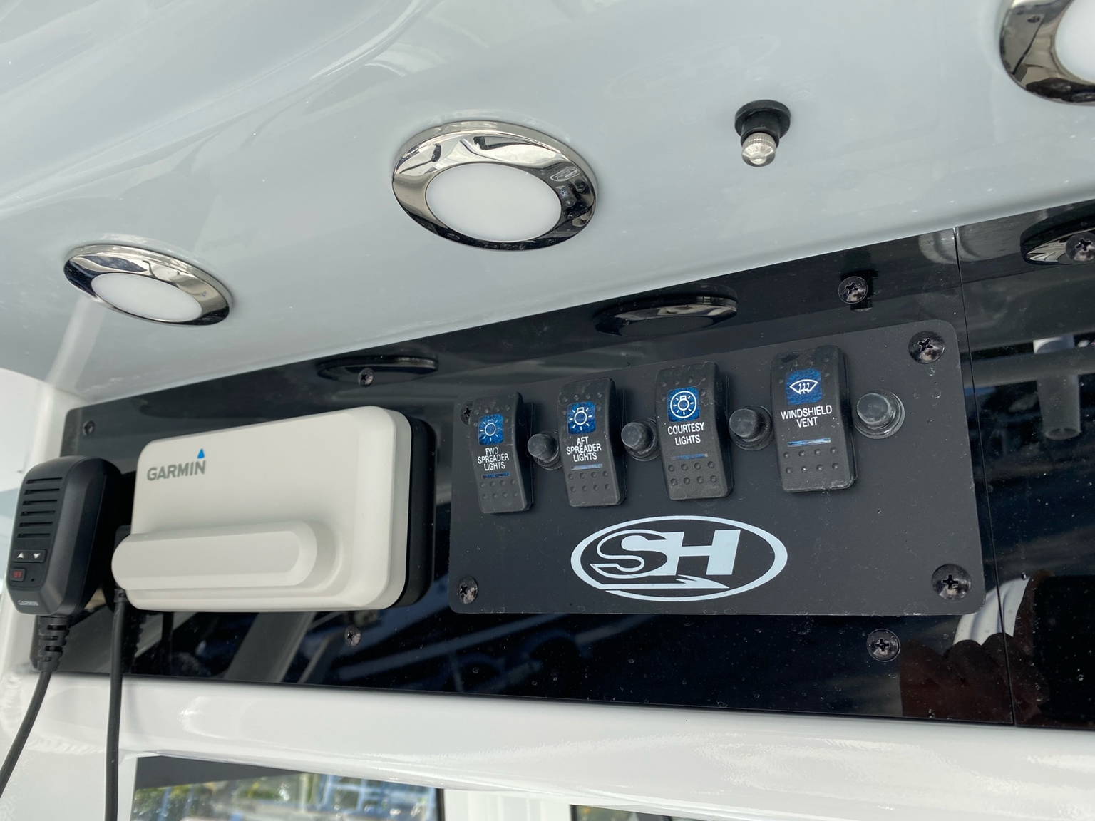 Alternative image of Sea Hunt Ultra 255 SE in West Palm Beach, FL