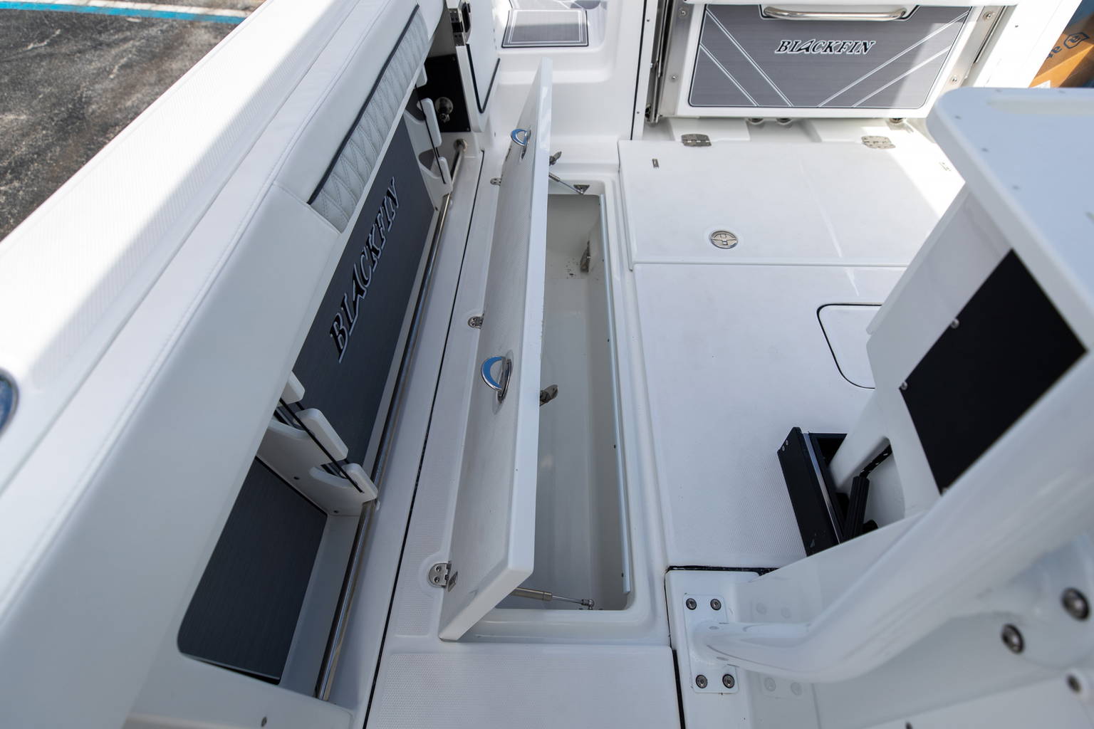 New 2023 Blackfin 302CC #E157 image 20