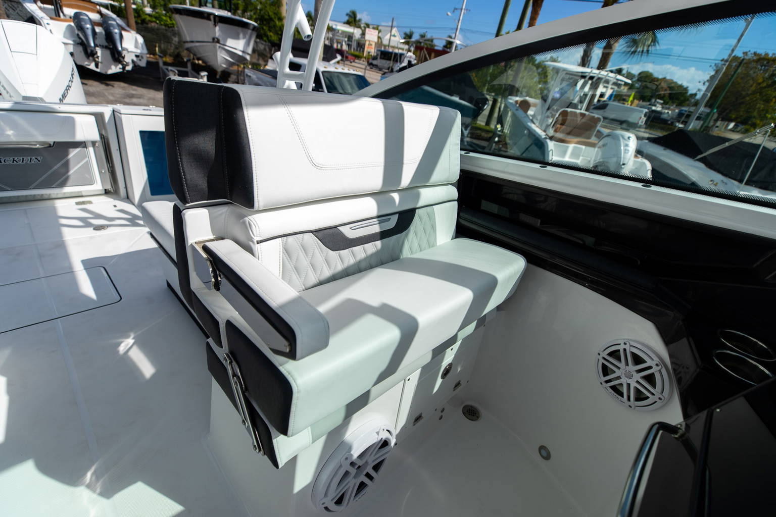 New 2023 Blackfin 272DC #G238 image 41