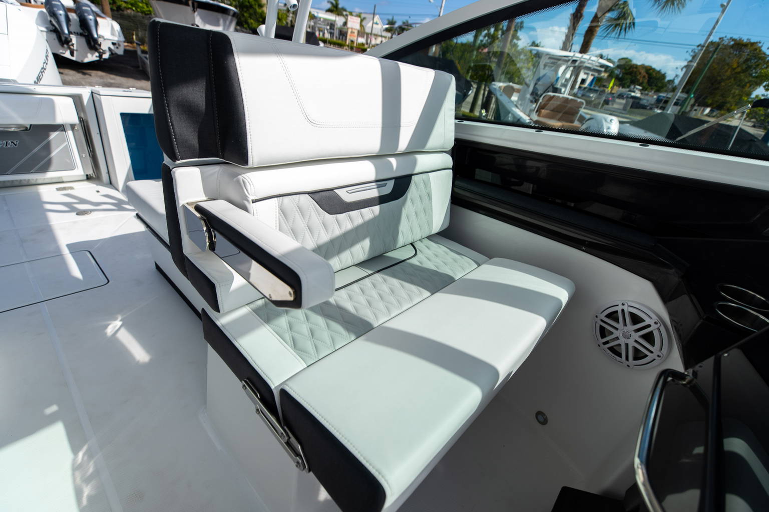 New 2023 Blackfin 272DC #G238 image 42