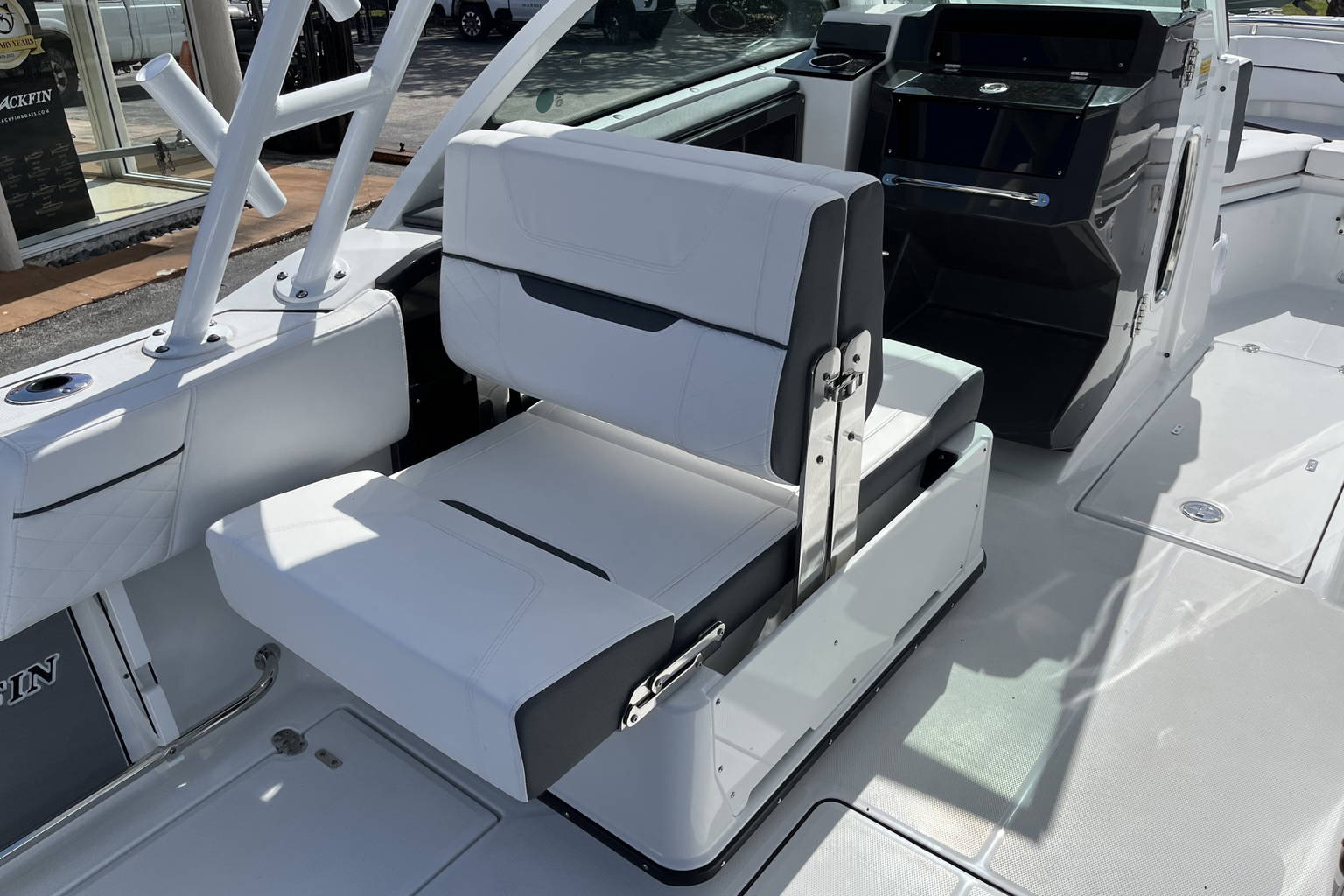 New 2023 Blackfin 252DC #H205 image 20