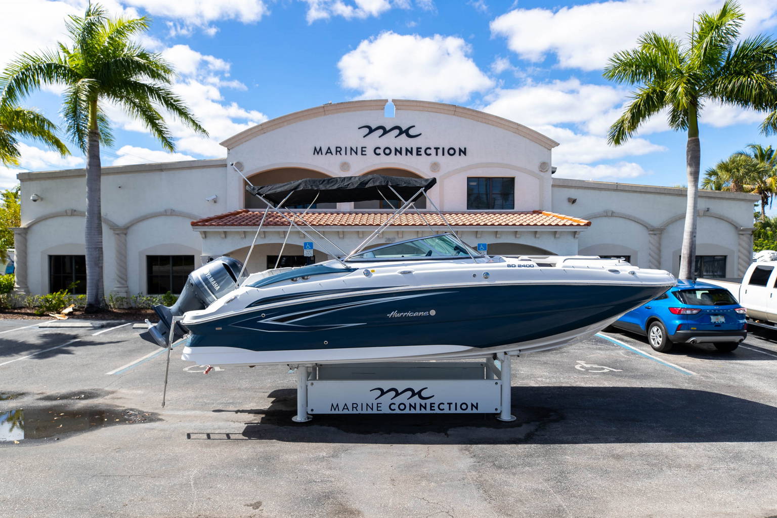 New 2023 Hurricane SunDeck 2400 OB #2447 image 1