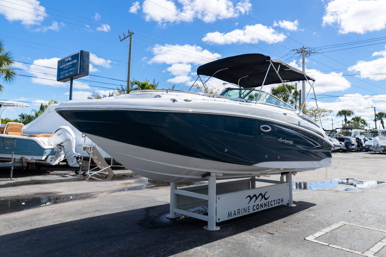 New 2023 Hurricane SunDeck 2400 OB #2447 image 4