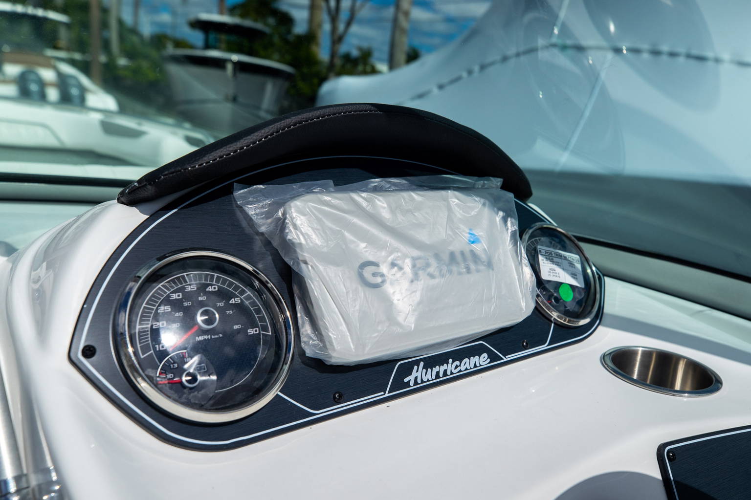 Alternative image of Hurricane SunDeck 2400 OB in Florida Keys, FL