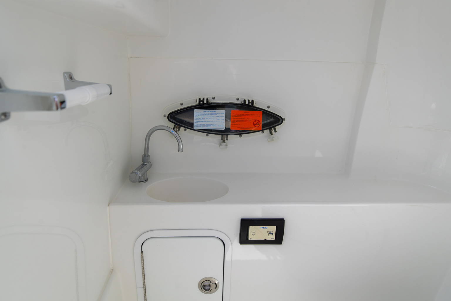 New 2023 Hurricane SunDeck 2400 OB #2447 image 22