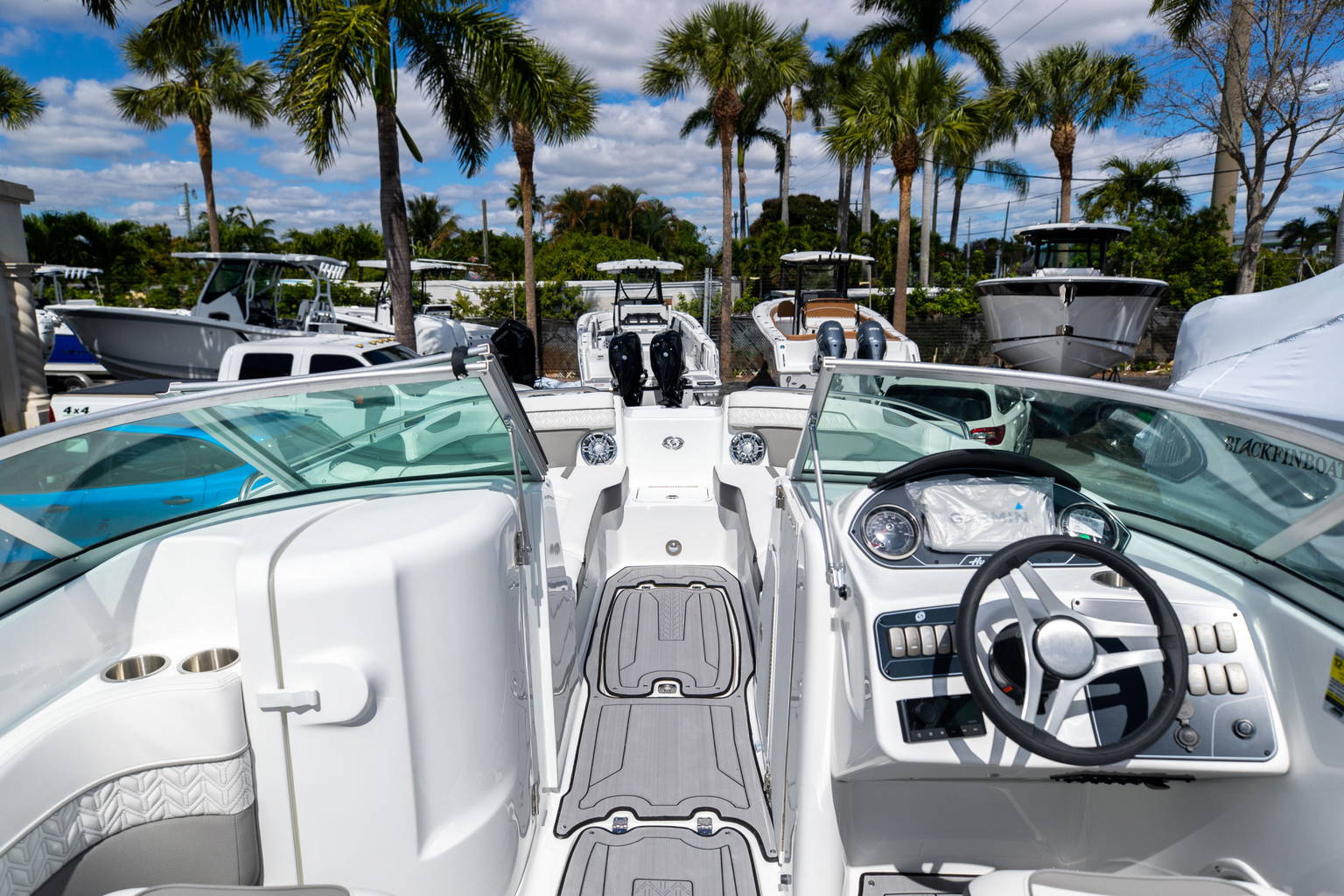 New 2023 Hurricane SunDeck 2400 OB #2447 image 30