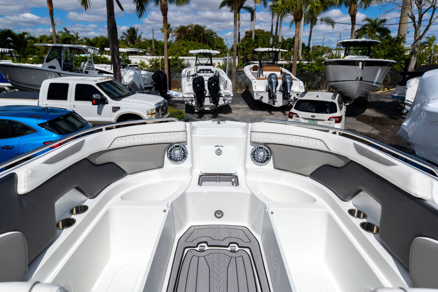 New 2023 Hurricane SunDeck 2400 OB #2447 image 32