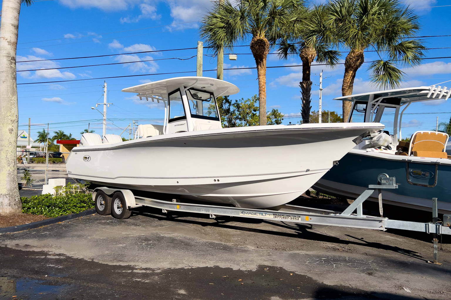 New 2023 Sea Hunt Ultra 305 SE #0089 image 1