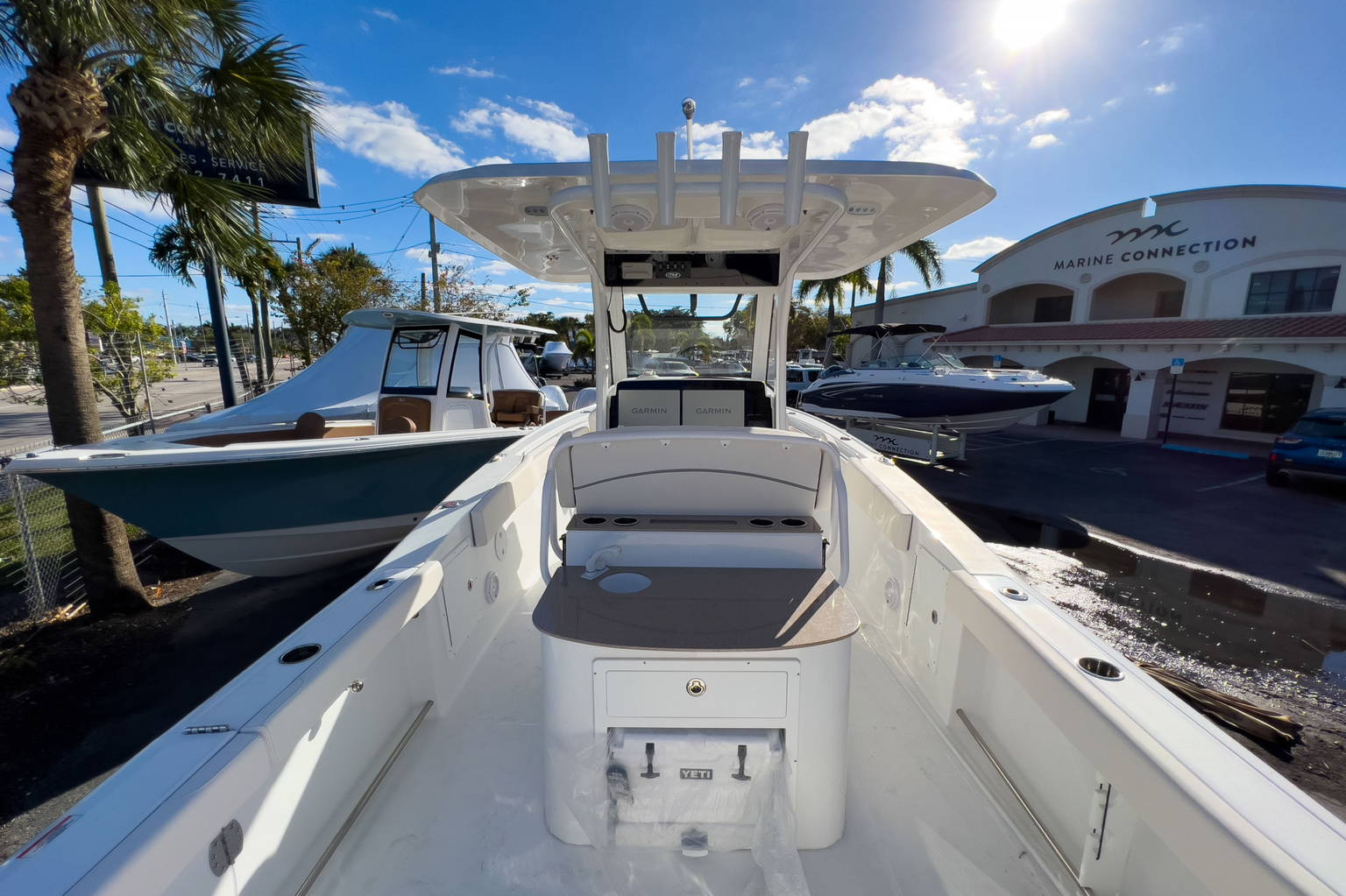 Alternative image of Sea Hunt Ultra 305 SE in West Palm Beach, FL
