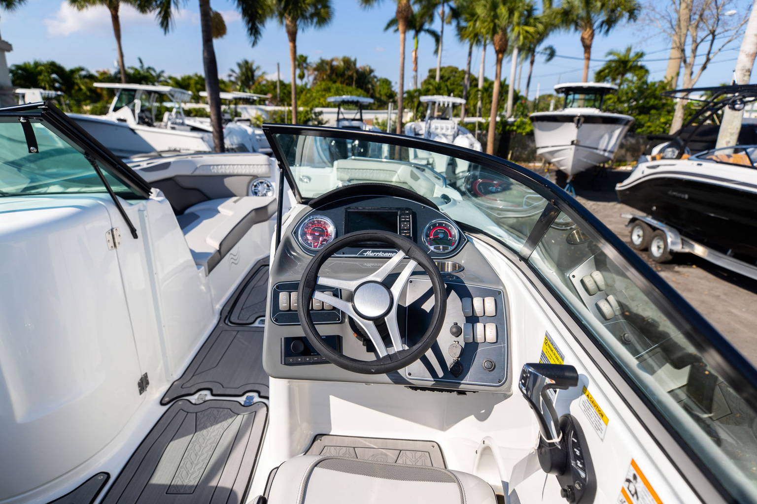 New 2023 Hurricane SunDeck 2400 OB #2449 image 15