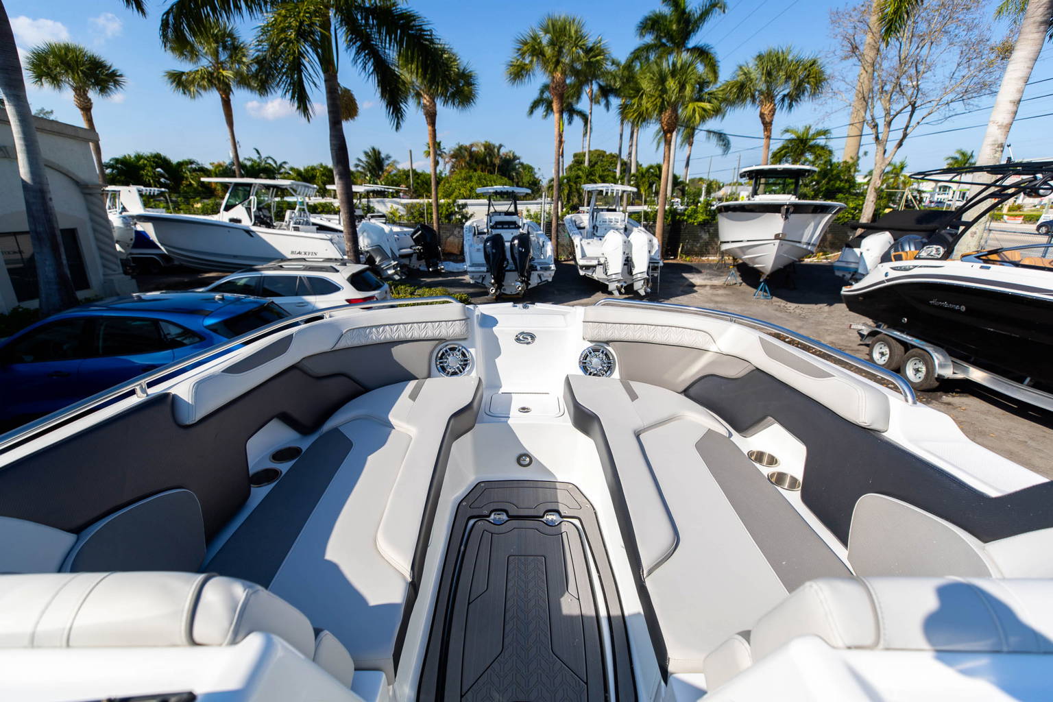 New 2023 Hurricane SunDeck 2400 OB #2449 image 31