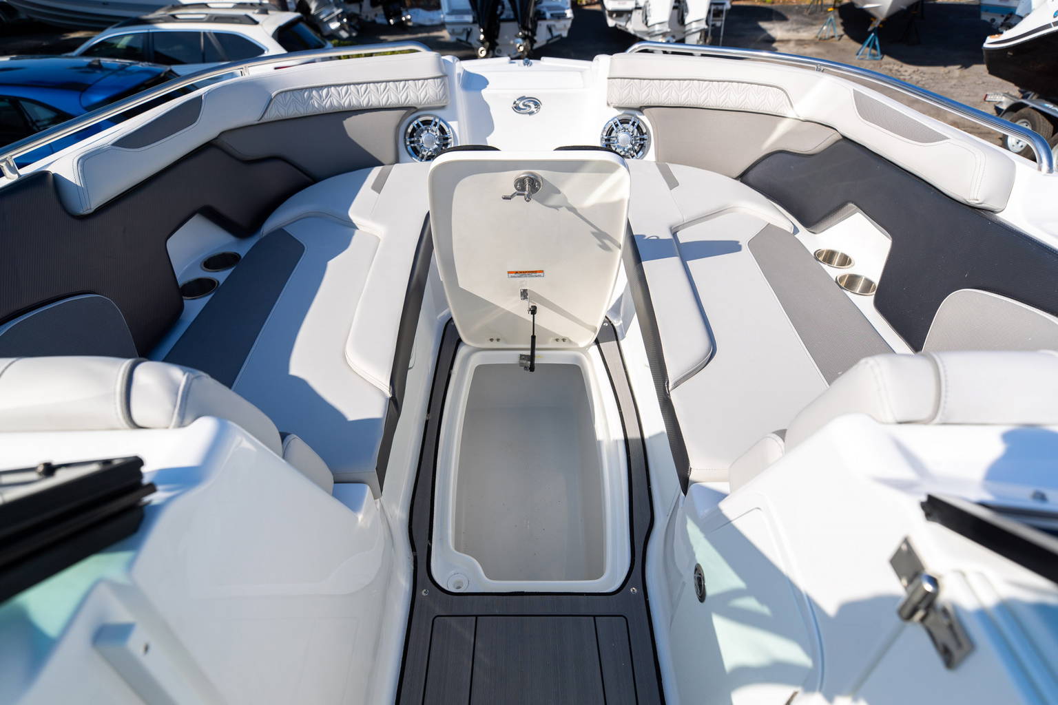 New 2023 Hurricane SunDeck 2400 OB #2449 image 33