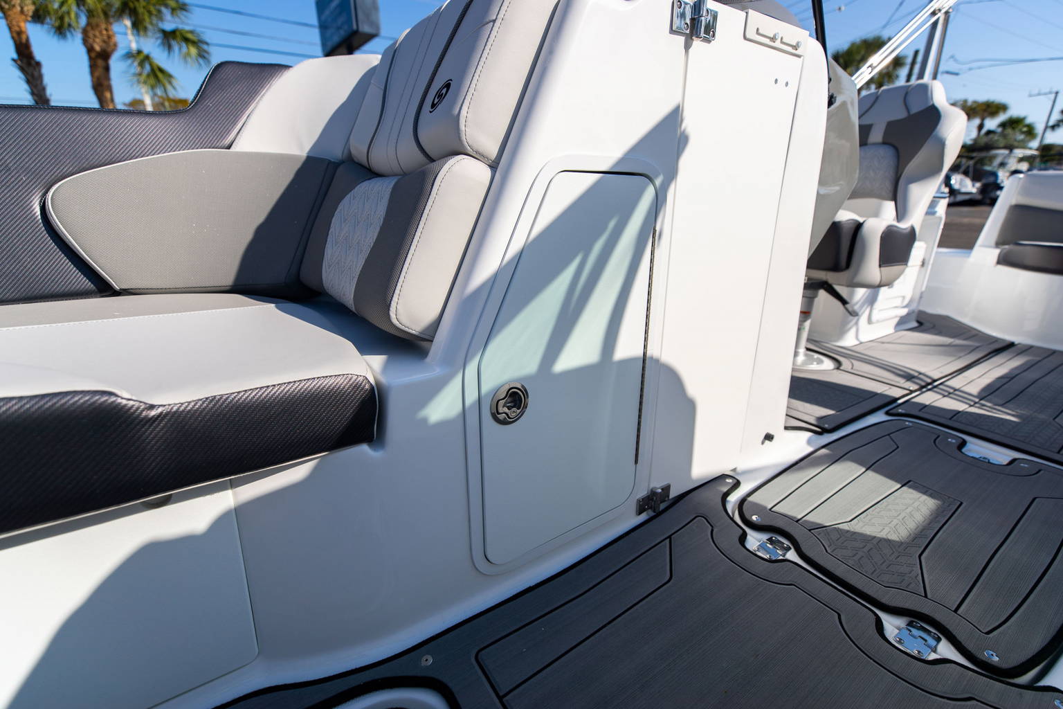 New 2023 Hurricane SunDeck 2400 OB #2449 image 34